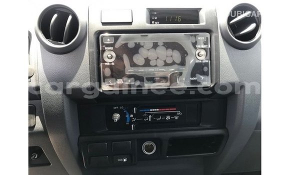 Buy Import Toyota Land Cruiser White Car in Import - Dubai in Conakry Buy Import Toyota Land Cruiser White Car in Import - Dubai in Conakry