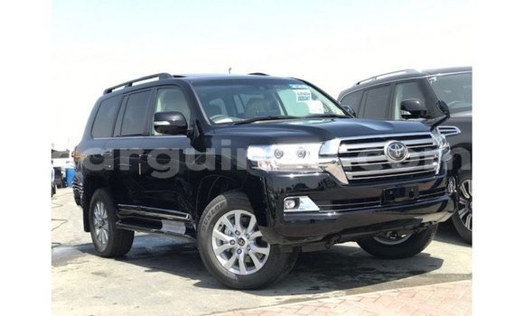 Acheter Import Voiture Toyota Land Cruiser Noir à Import - Dubai, Conakry Acheter Import Voiture Toyota Land Cruiser Noir à Import - Dubai, Conakry