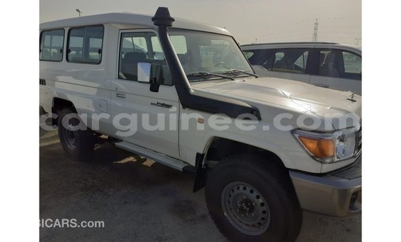 Buy Import Toyota Land Cruiser White Car in Import - Dubai in Conakry Buy Import Toyota Land Cruiser White Car in Import - Dubai in Conakry