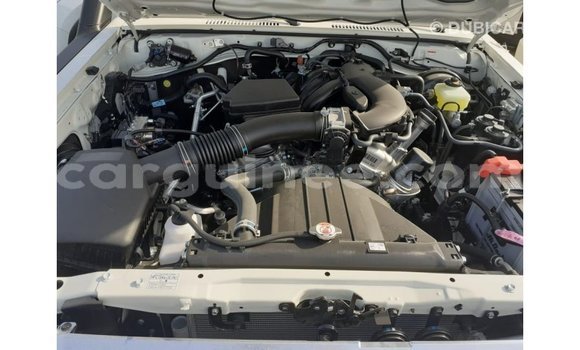 Buy Import Toyota Land Cruiser White Car in Import - Dubai in Conakry Buy Import Toyota Land Cruiser White Car in Import - Dubai in Conakry
