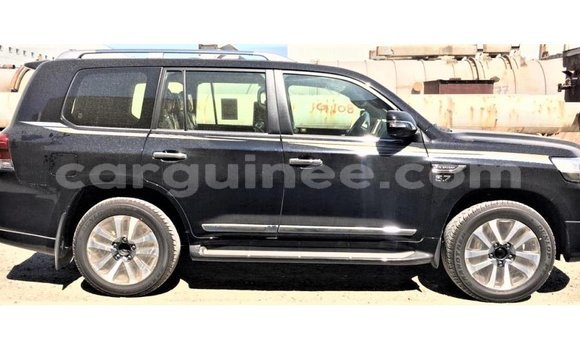Buy Import Toyota Land Cruiser Black Car in Import - Dubai in Conakry Buy Import Toyota Land Cruiser Black Car in Import - Dubai in Conakry