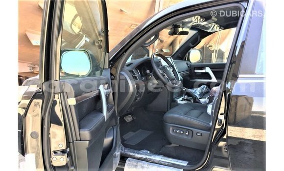 Buy Import Toyota Land Cruiser Black Car in Import - Dubai in Conakry Buy Import Toyota Land Cruiser Black Car in Import - Dubai in Conakry