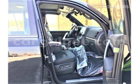Buy Import Toyota Land Cruiser Black Car in Import - Dubai in Conakry Buy Import Toyota Land Cruiser Black Car in Import - Dubai in Conakry