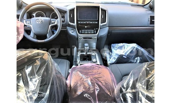 Buy Import Toyota Land Cruiser Black Car in Import - Dubai in Conakry Buy Import Toyota Land Cruiser Black Car in Import - Dubai in Conakry