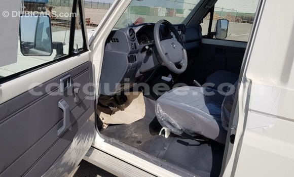 Buy Import Toyota Land Cruiser White Car in Import - Dubai in Conakry Buy Import Toyota Land Cruiser White Car in Import - Dubai in Conakry