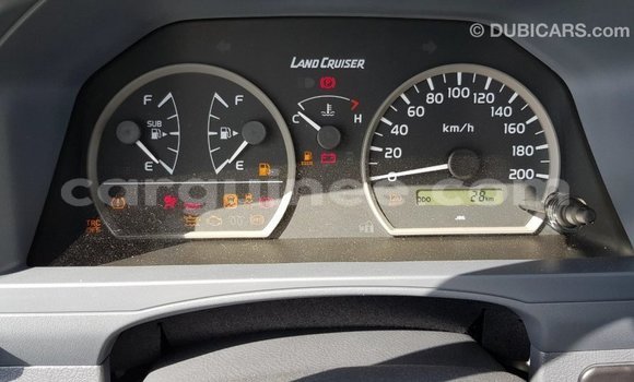 Buy Import Toyota Land Cruiser White Car in Import - Dubai in Conakry Buy Import Toyota Land Cruiser White Car in Import - Dubai in Conakry