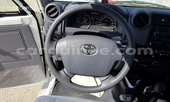 Buy Import Toyota Land Cruiser White Car in Import - Dubai in Conakry Buy Import Toyota Land Cruiser White Car in Import - Dubai in Conakry