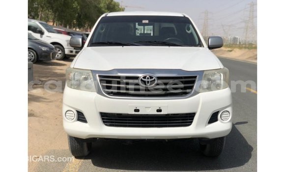 Buy Import Toyota Hilux White Car in Import - Dubai in Conakry Buy Import Toyota Hilux White Car in Import - Dubai in Conakry