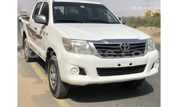 Buy Import Toyota Hilux White Car in Import - Dubai in Conakry Buy Import Toyota Hilux White Car in Import - Dubai in Conakry