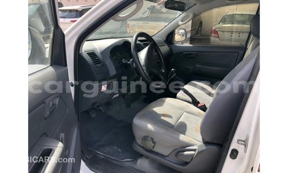 Buy Import Toyota Hilux White Car in Import - Dubai in Conakry Buy Import Toyota Hilux White Car in Import - Dubai in Conakry