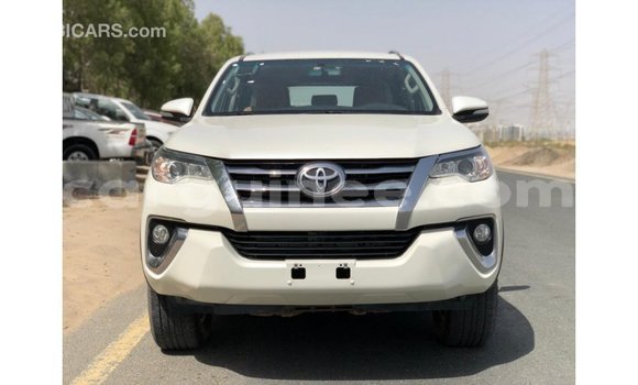 Buy Import Toyota Fortuner White Car in Import - Dubai in Conakry Buy Import Toyota Fortuner White Car in Import - Dubai in Conakry