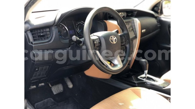 Big with watermark toyota fortuner conakry import dubai 6518