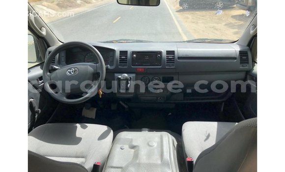 Buy Import Toyota Hiace White Car in Import - Dubai in Conakry Buy Import Toyota Hiace White Car in Import - Dubai in Conakry