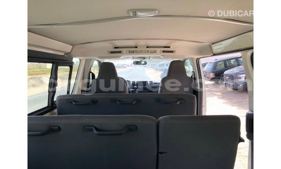 Buy Import Toyota Hiace White Car in Import - Dubai in Conakry Buy Import Toyota Hiace White Car in Import - Dubai in Conakry