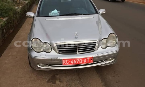 Acheter Occasion Voiture Mercedes-Benz C–Class Gris à Conakry, Conakry Acheter Occasion Voiture Mercedes-Benz C–Class Gris à Conakry, Conakry