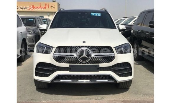 Acheter Import Voiture Mercedes-Benz GLE Blanc à Import - Dubai, Conakry Acheter Import Voiture Mercedes-Benz GLE Blanc à Import - Dubai, Conakry