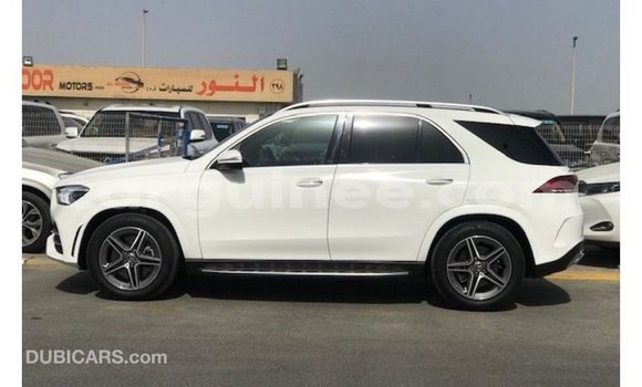 Acheter Import Voiture Mercedes-Benz GLE Blanc à Import - Dubai, Conakry Acheter Import Voiture Mercedes-Benz GLE Blanc à Import - Dubai, Conakry