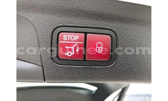 Acheter Import Voiture Mercedes-Benz GLE Blanc à Import - Dubai, Conakry Acheter Import Voiture Mercedes-Benz GLE Blanc à Import - Dubai, Conakry