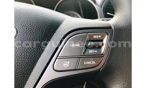 Acheter Import Voiture Hyundai Santa Fe Noir à Import - Dubai, Conakry Acheter Import Voiture Hyundai Santa Fe Noir à Import - Dubai, Conakry