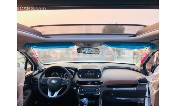 Acheter Import Voiture Hyundai Santa Fe Blanc à Import - Dubai, Conakry Acheter Import Voiture Hyundai Santa Fe Blanc à Import - Dubai, Conakry