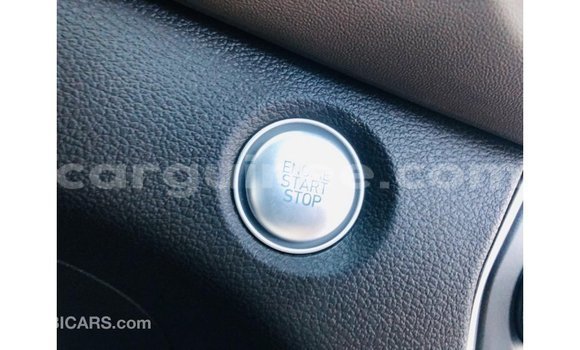 Acheter Import Voiture Hyundai Santa Fe Blanc à Import - Dubai, Conakry Acheter Import Voiture Hyundai Santa Fe Blanc à Import - Dubai, Conakry