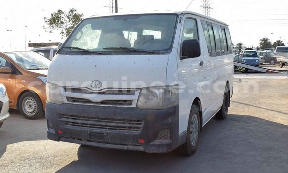Buy Import Toyota Hiace White Car in Import - Dubai in Conakry Buy Import Toyota Hiace White Car in Import - Dubai in Conakry