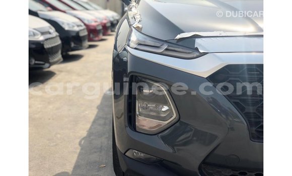 Buy Import Hyundai Santa Fe Green Car in Import - Dubai in Conakry Buy Import Hyundai Santa Fe Green Car in Import - Dubai in Conakry