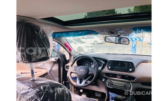Buy Import Hyundai Santa Fe Green Car in Import - Dubai in Conakry Buy Import Hyundai Santa Fe Green Car in Import - Dubai in Conakry