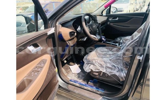 Buy Import Hyundai Santa Fe Green Car in Import - Dubai in Conakry Buy Import Hyundai Santa Fe Green Car in Import - Dubai in Conakry