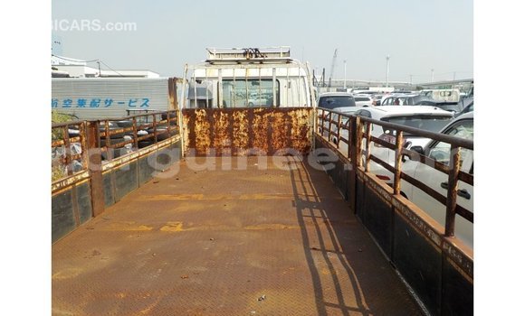 Buy Import Isuzu Rodeo White Car in Import - Dubai in Conakry Buy Import Isuzu Rodeo White Car in Import - Dubai in Conakry