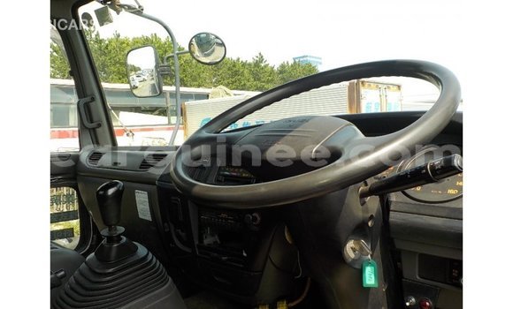 Buy Import Isuzu Rodeo White Car in Import - Dubai in Conakry Buy Import Isuzu Rodeo White Car in Import - Dubai in Conakry