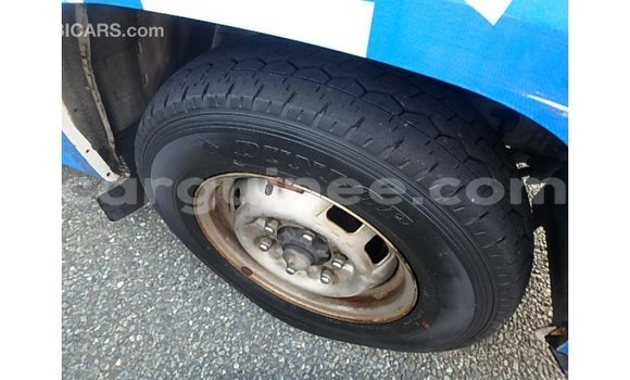 Buy Import Nissan Caravan White Car in Import - Dubai in Conakry Buy Import Nissan Caravan White Car in Import - Dubai in Conakry