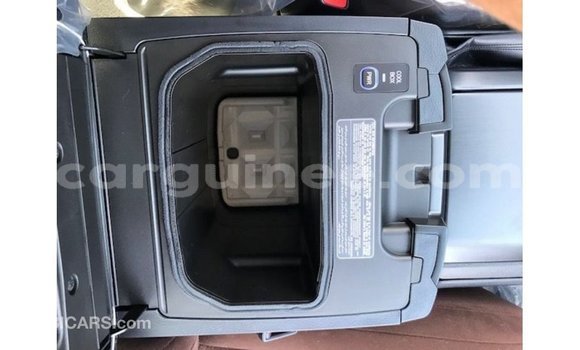Buy Import Toyota Land Cruiser Black Car in Import - Dubai in Conakry Buy Import Toyota Land Cruiser Black Car in Import - Dubai in Conakry