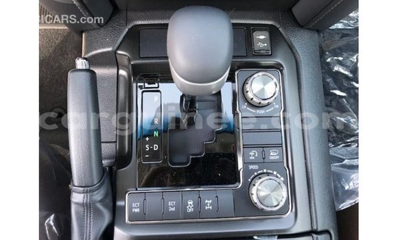 Buy Import Toyota Land Cruiser Black Car in Import - Dubai in Conakry Buy Import Toyota Land Cruiser Black Car in Import - Dubai in Conakry