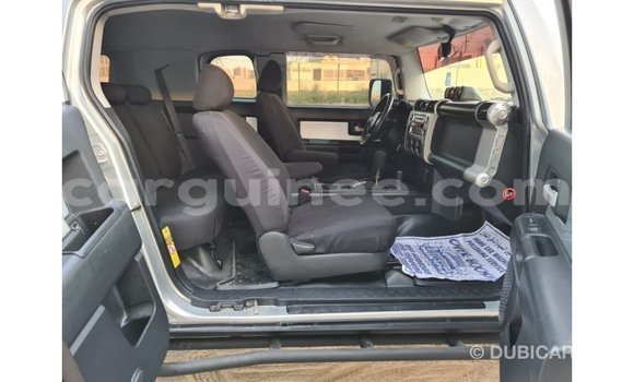 Buy Import Toyota FJ Cruiser Other Car in Import - Dubai in Conakry Buy Import Toyota FJ Cruiser Other Car in Import - Dubai in Conakry