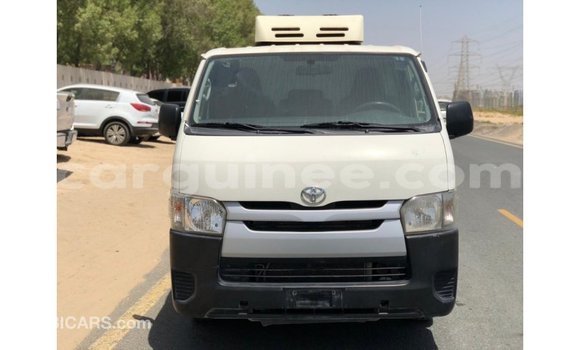 Buy Import Toyota Hiace White Car in Import - Dubai in Conakry Buy Import Toyota Hiace White Car in Import - Dubai in Conakry