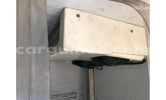 Buy Import Toyota Hiace White Car in Import - Dubai in Conakry Buy Import Toyota Hiace White Car in Import - Dubai in Conakry