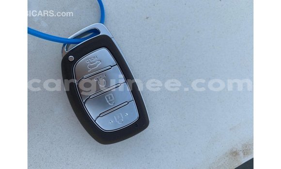 Acheter Import Voiture Hyundai Tucson Blanc à Import - Dubai, Conakry Acheter Import Voiture Hyundai Tucson Blanc à Import - Dubai, Conakry