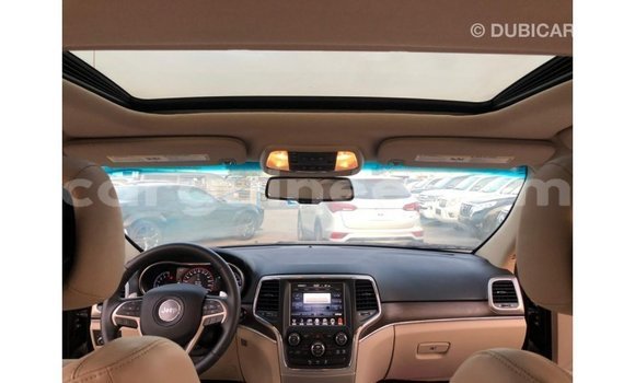 Acheter Import Voiture Jeep Grand Cherokee Noir à Import - Dubai, Conakry Acheter Import Voiture Jeep Grand Cherokee Noir à Import - Dubai, Conakry