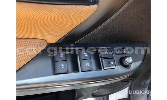 Acheter Import Voiture Toyota Fortuner Blanc à Import - Dubai, Conakry Acheter Import Voiture Toyota Fortuner Blanc à Import - Dubai, Conakry