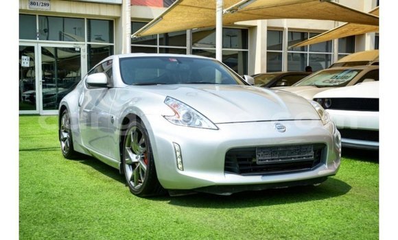 Acheter Import Voiture Nissan 370Z Autre à Import - Dubai, Conakry Acheter Import Voiture Nissan 370Z Autre à Import - Dubai, Conakry
