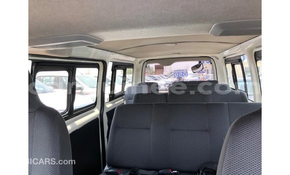 Buy Import Toyota Hiace White Car in Import - Dubai in Conakry Buy Import Toyota Hiace White Car in Import - Dubai in Conakry