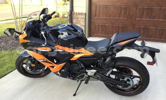 Acheter Occasion Moto Kawasaki Ninja Noir à Conakry, Conakry Acheter Occasion Moto Kawasaki Ninja Noir à Conakry, Conakry