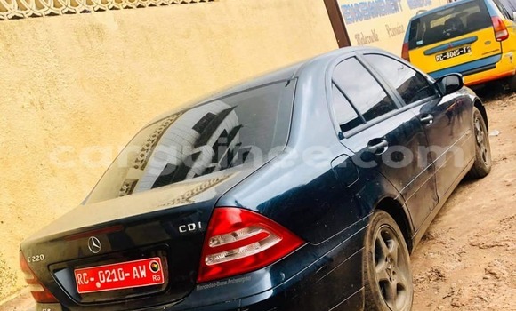Buy Used Mercedes-Benz C–Class Blue Car in Conakry in Conakry Buy Used Mercedes-Benz C–Class Blue Car in Conakry in Conakry