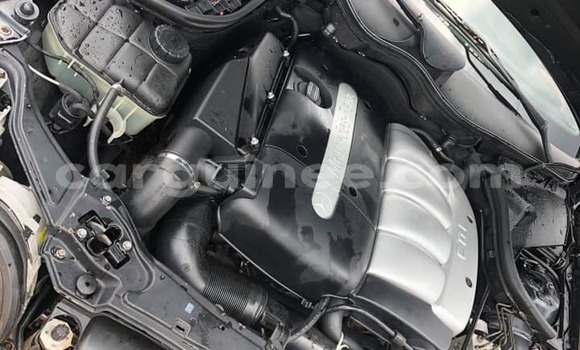 Buy Used Mercedes-Benz C–Class Blue Car in Conakry in Conakry Buy Used Mercedes-Benz C–Class Blue Car in Conakry in Conakry