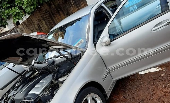 Buy Used Mercedes-Benz C–Class Silver Car in Conakry in Conakry Buy Used Mercedes-Benz C–Class Silver Car in Conakry in Conakry