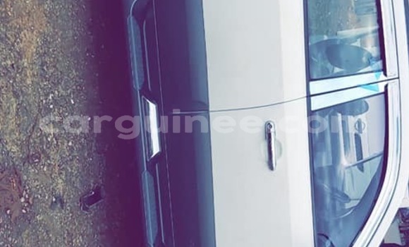 Buy Used Hyundai Tucson White Car in Conakry in Conakry Buy Used Hyundai Tucson White Car in Conakry in Conakry