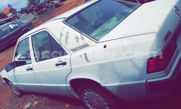 Buy Used Mercedes-Benz 190–Series White Car in Conakry in Conakry Buy Used Mercedes-Benz 190–Series White Car in Conakry in Conakry