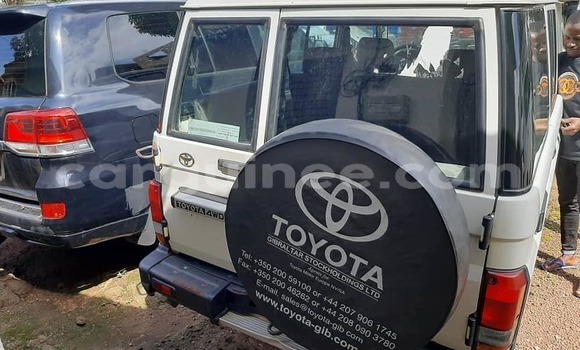 Buy Used Toyota Land Cruiser Silver Car in Conakry in Conakry Buy Used Toyota Land Cruiser Silver Car in Conakry in Conakry