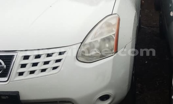 Buy Used Nissan Rogue White Car in Conakry in Conakry Buy Used Nissan Rogue White Car in Conakry in Conakry